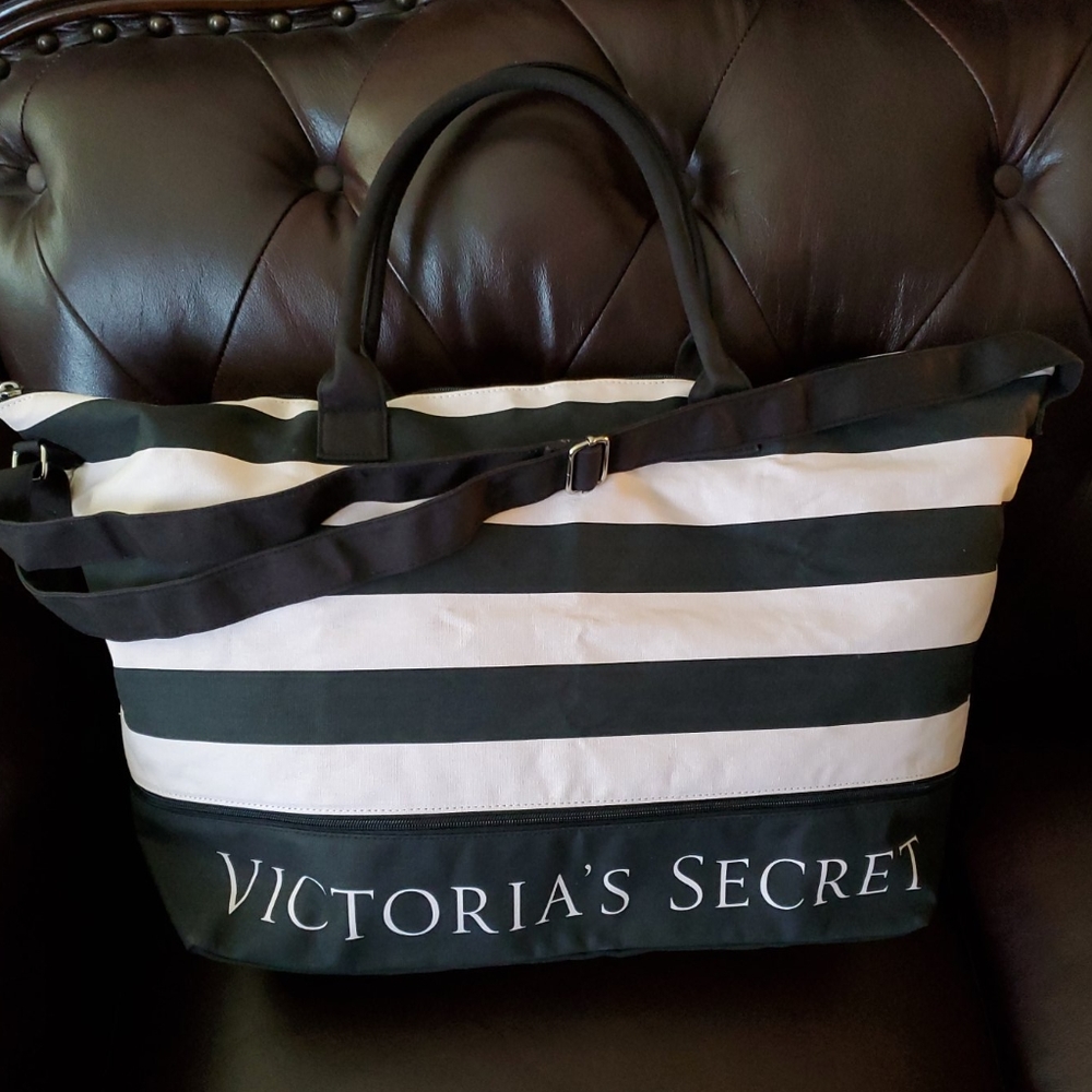 Victoria's Secret Large Expandable Tote Overnight